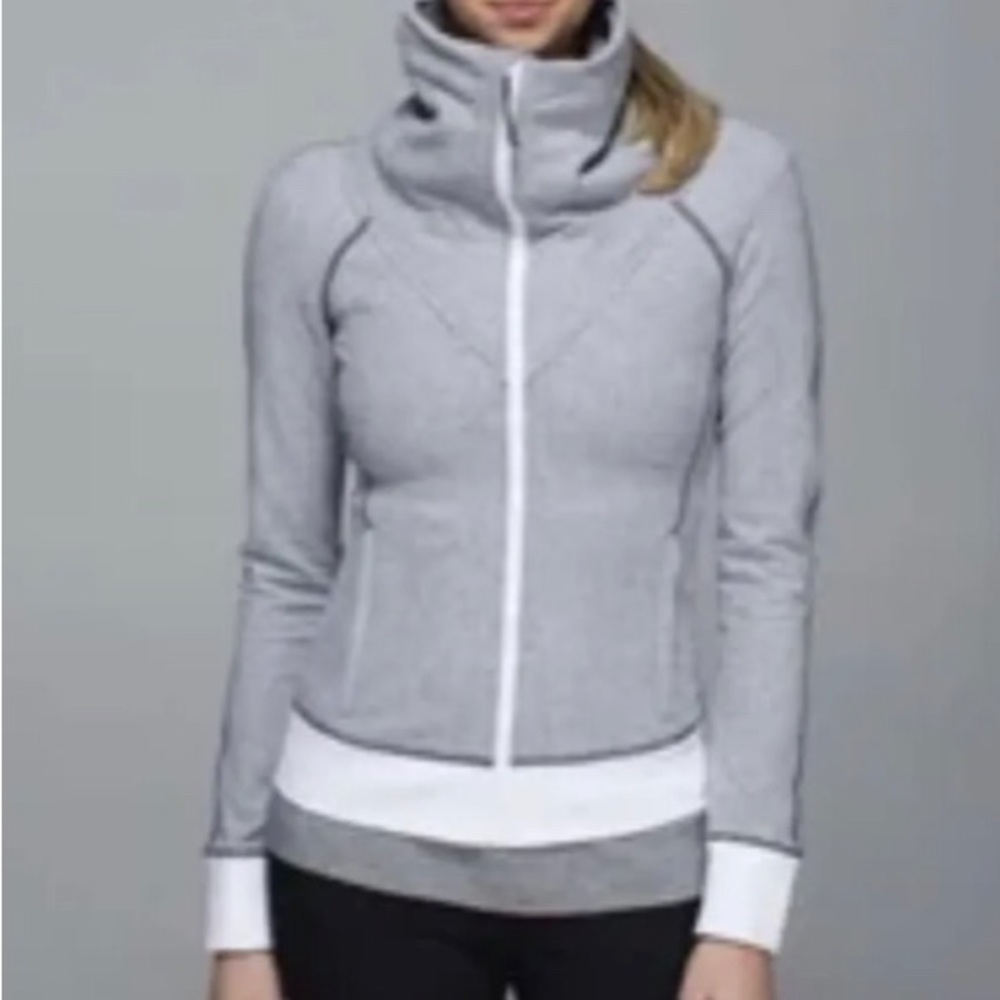 Lululemon - Be Present Jacket - Heathered Herringbone - Black White